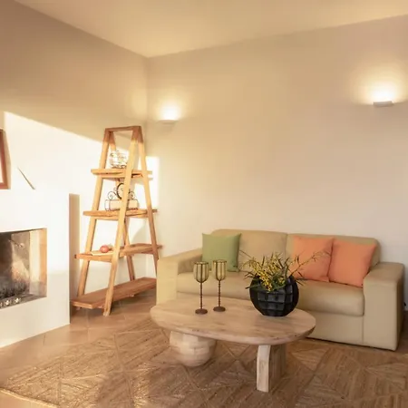 Amalia Retreat Boutique With Pool In Akrotiri * Χωραφάκια