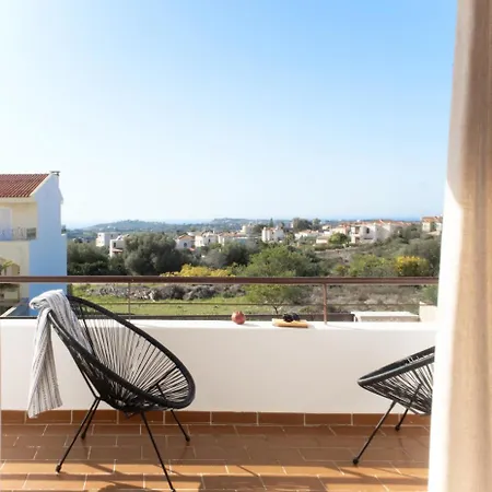 Amalia Retreat Boutique With Pool In Akrotiri